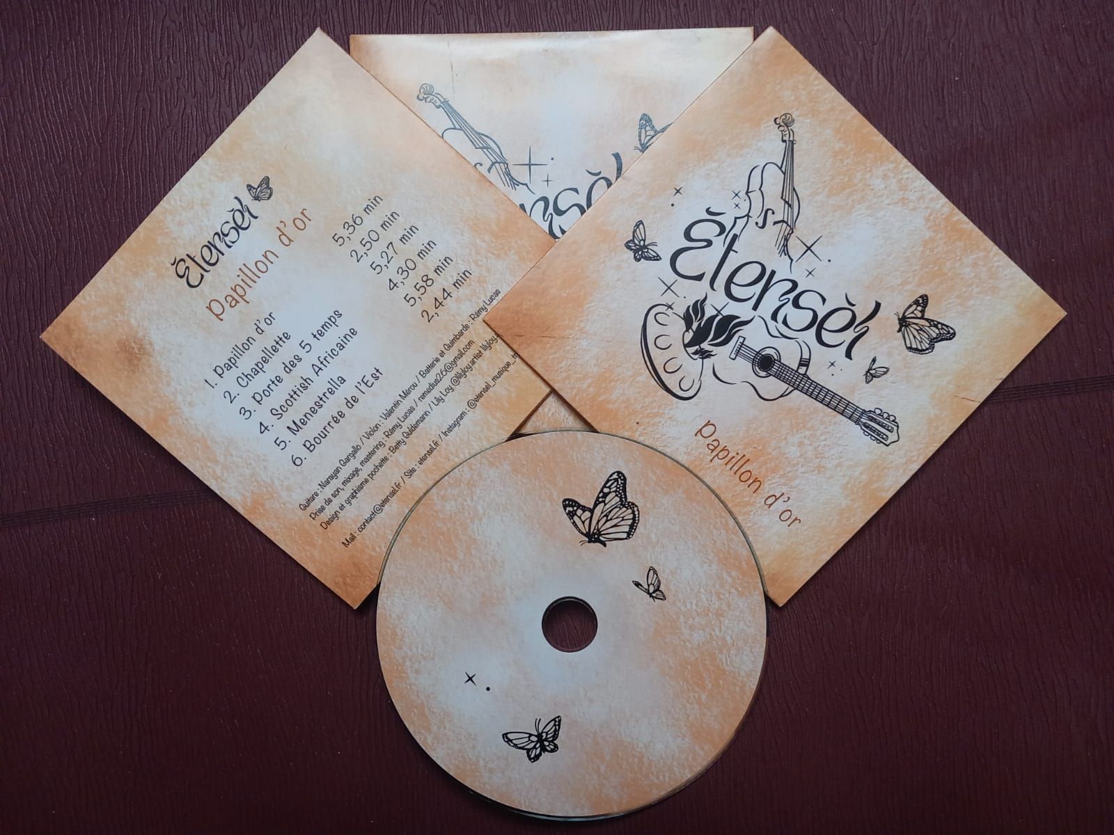 photo-pochette-et-cd